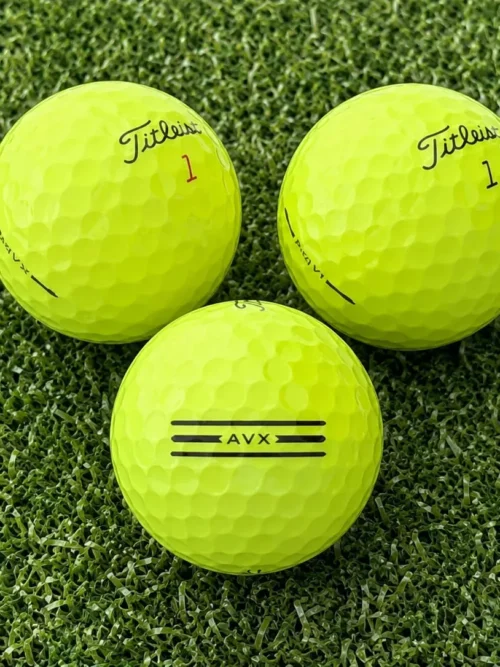 Titleist Pro v1, Pro v1x y Avx amarillas